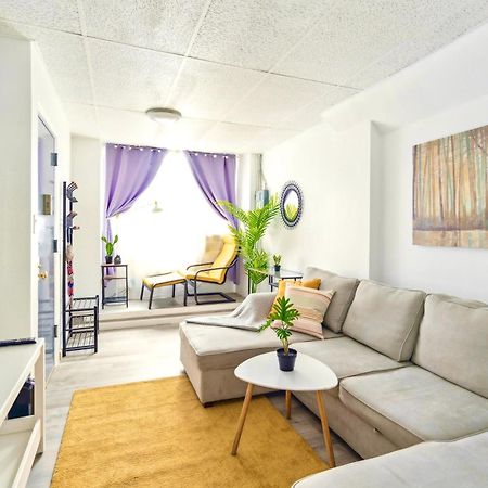 2 Bedroom Cozy Central Apartment นิวยอร์ก ภายนอก รูปภาพ