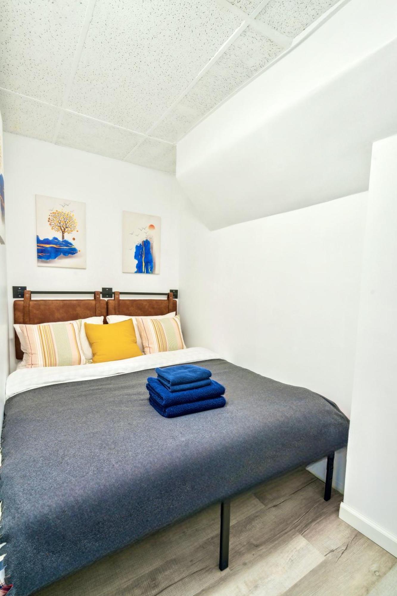 2 Bedroom Cozy Central Apartment นิวยอร์ก ภายนอก รูปภาพ